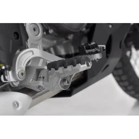 Repose pied réglable SW MOTECH EVO YAMAHA XTZ 700 TENERE 2023-2024 Marque